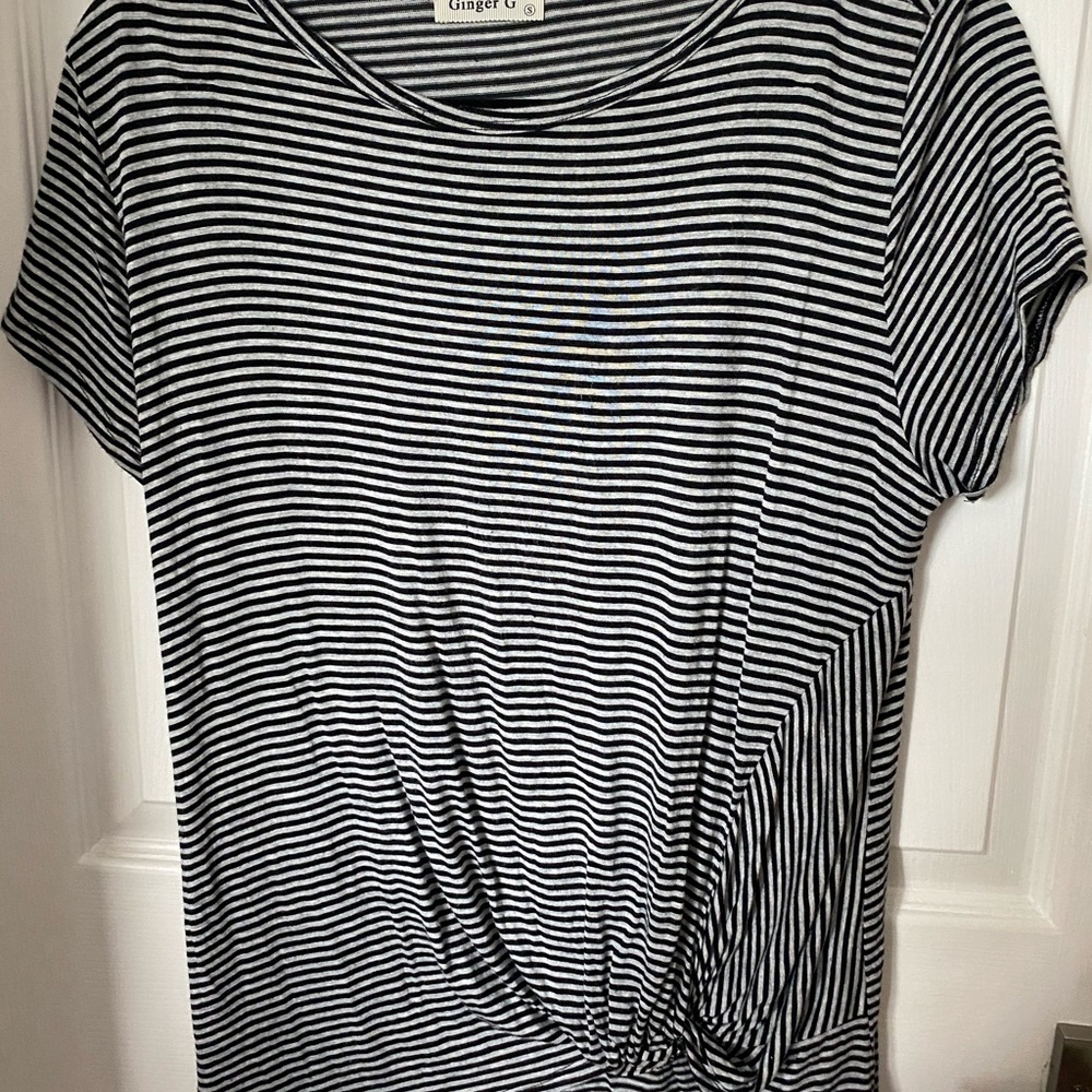 Ginger grey striped t-shirt